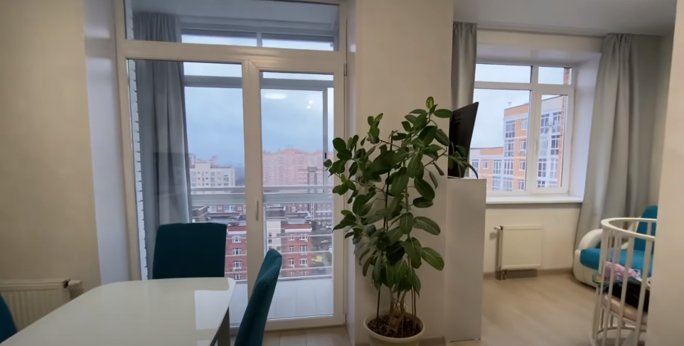 https://tyumen.delaem-okna.ru/storage/app/uploads/public/63f/5b7/693/63f5b76936bdf492433586.png